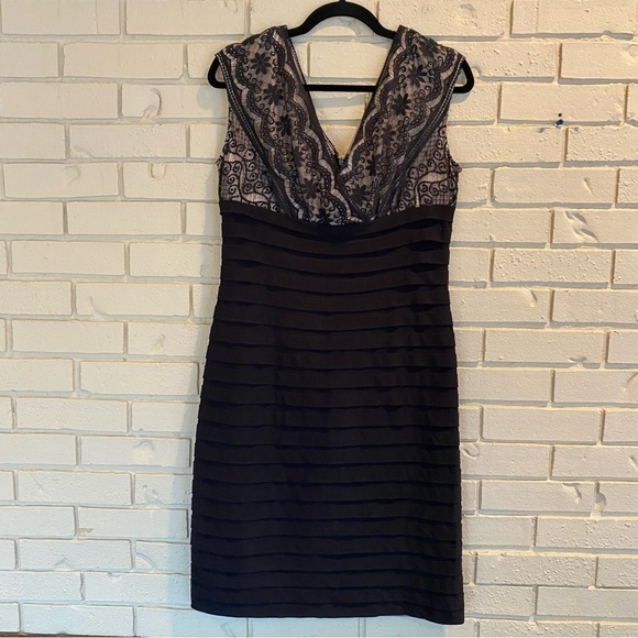 Adrianna Papell Dresses & Skirts - Adrianna Papell size 12 black dress bodycon Compression Slimming Mini Lace